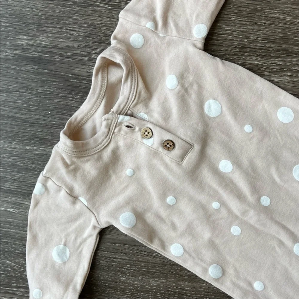 Make make organics‎ knotted sleepgown. 0-3 Months